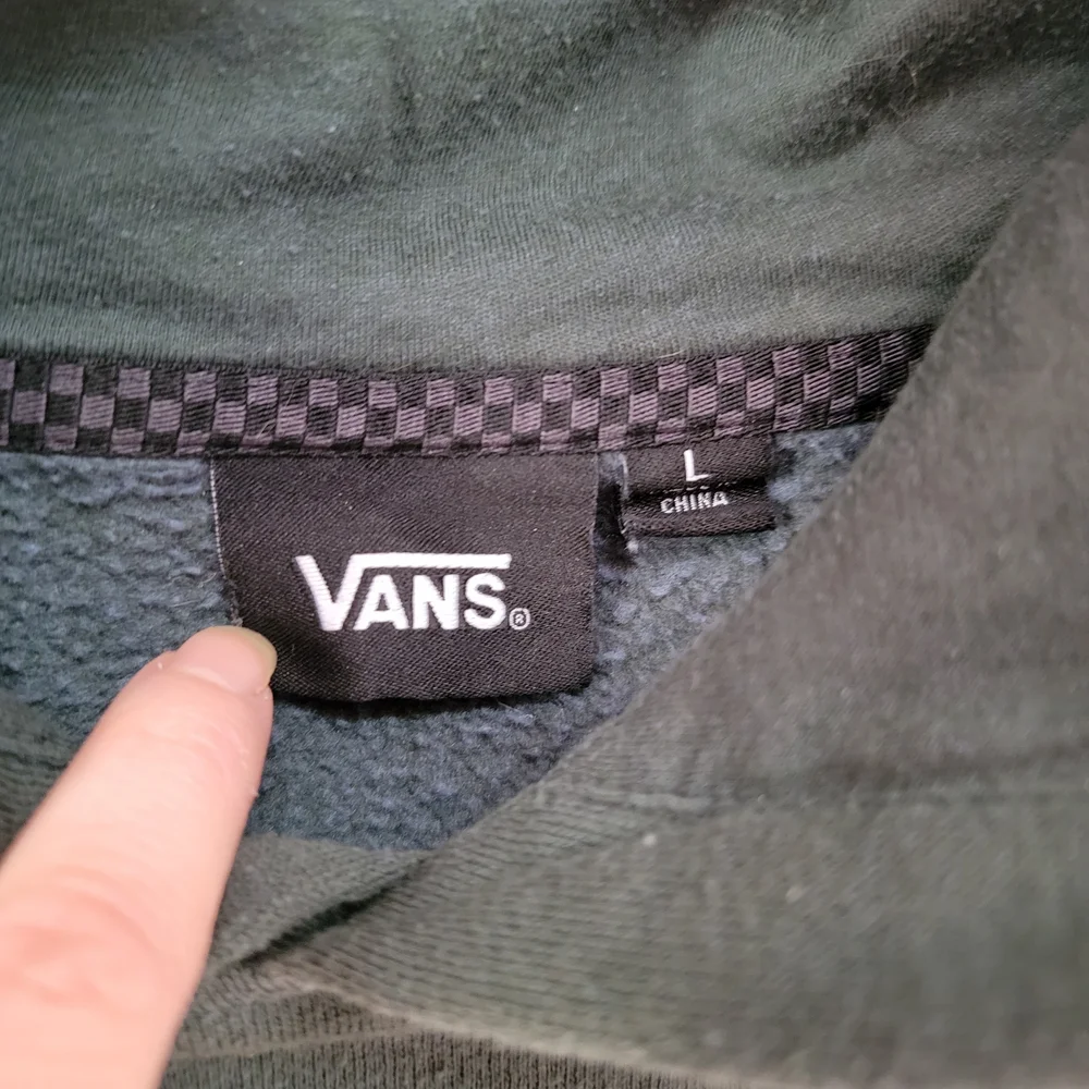 Vans Youth Large Blue/Green Ombre Gradient Kangaroo Pocket Pullover Hoodie